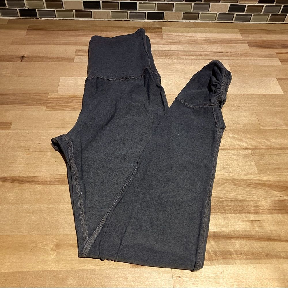 Dark gray, high-rise leggings, size extra small, detail at ankle